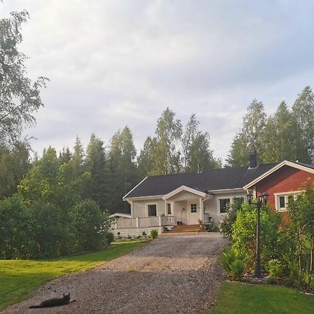 Hyttingsfabodstugor Borlänge Εξωτερικό φωτογραφία