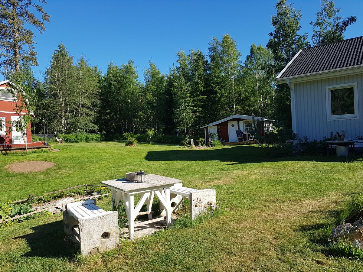 Hyttingsfabodstugor Borlänge Εξωτερικό φωτογραφία